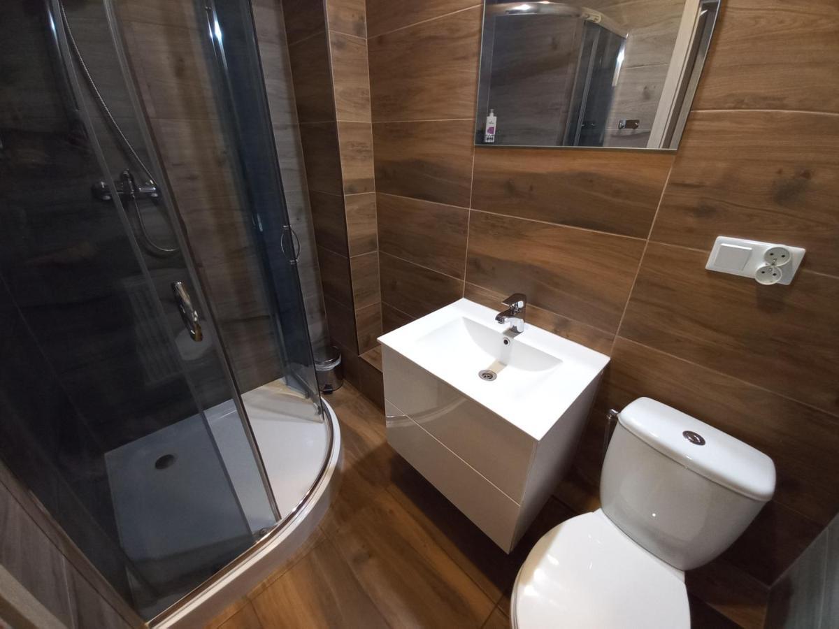 Good Night Noclegi & Strefa Z Sauna I Jacuzzi Ogolnodostepna Lub Na Wylacznosc チェホビツェ・ジェジツェ エクステリア 写真